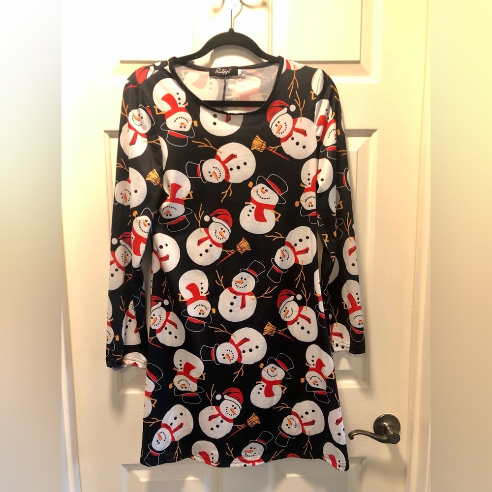 Women’s long sleeved snowman dress L